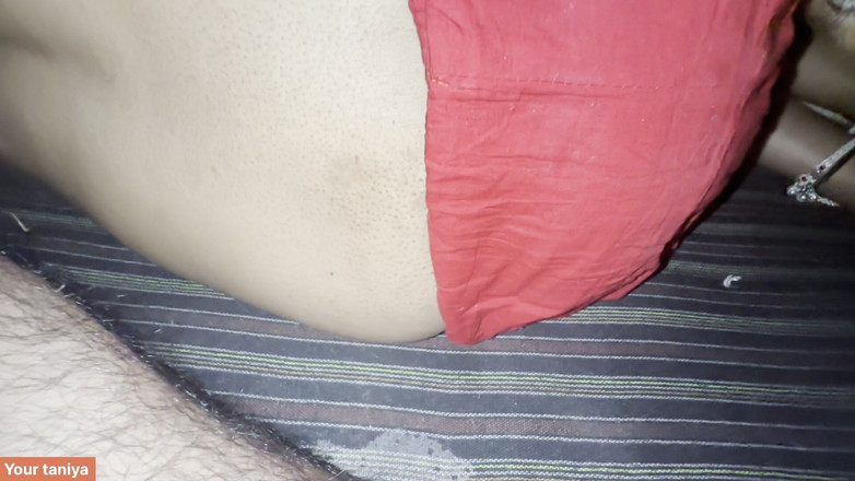 Sexy taniya ki Chut dekho or sexy pose bhi: Homemade - Rekaman Seks Istri Ngentot Dari Belakang Di Malam Hari