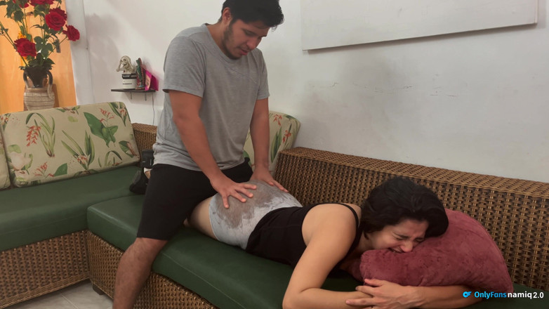 Dakotasex: I Accident My Neighbor and Help Her with First Aid...