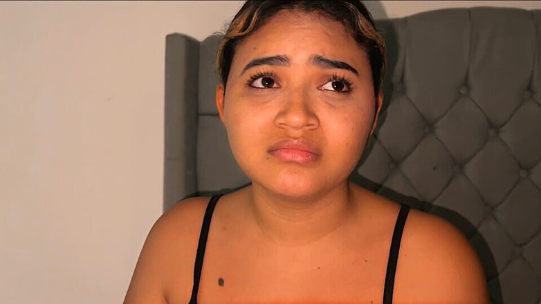 Yohamedi: Hermanastra Insegura Por Sus Tetas Pequeñas Termina Follando Con Su...