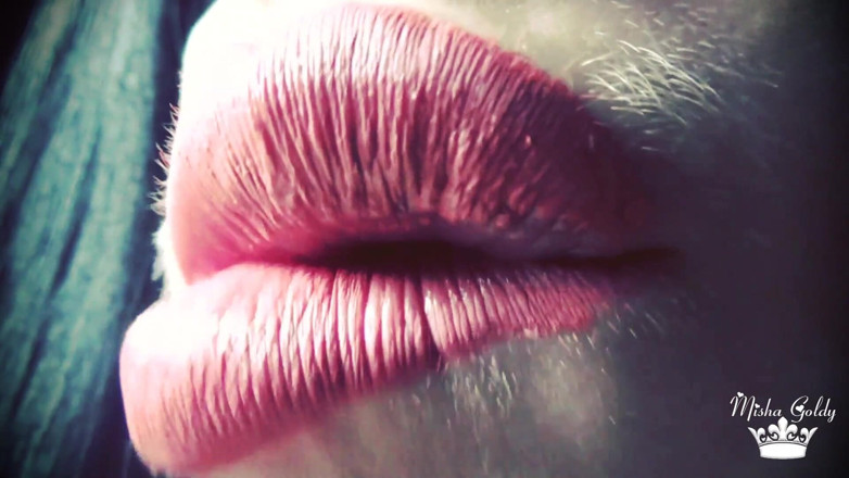 Goddess Misha Goldy: मेरे pov(देखने का बिंदु) Kisses आपको वीर्य निकाल देगा ASMR