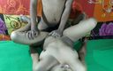 Konika: 맑은 힌디어 오디오로 의붓딸을 따먹는 인도 계부