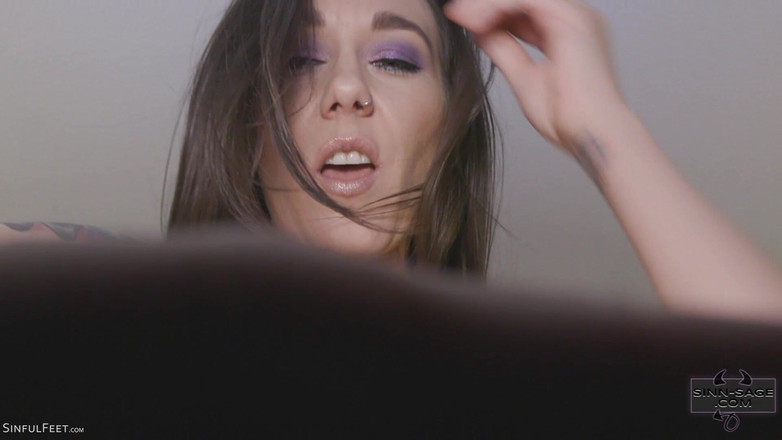 Sinn Sage: Tajemství nevlastní sestry