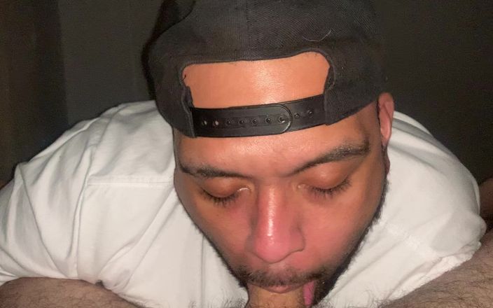 SloppyToppy: Amigo heterosexual ama cómo se siente su polla en mi...