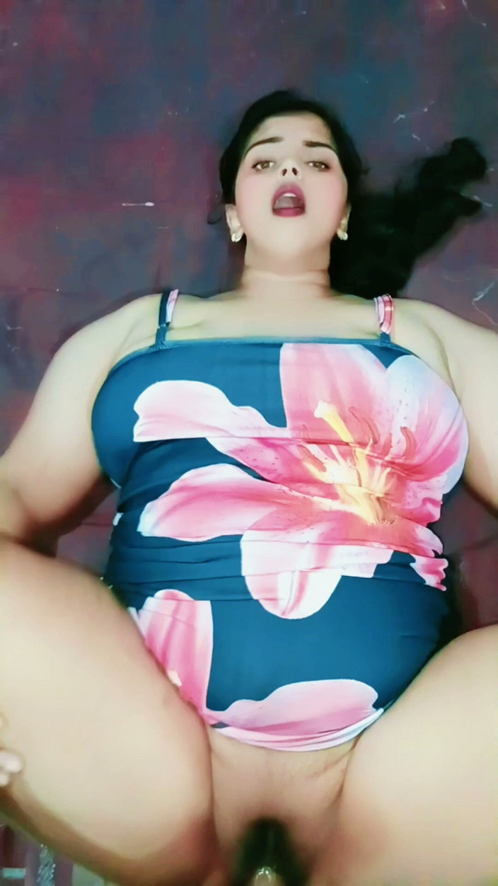 Sexy_girl_nehu: 인도 바비의 쪼이는 보지를 오랫동안 벌리고 보지에 질싸