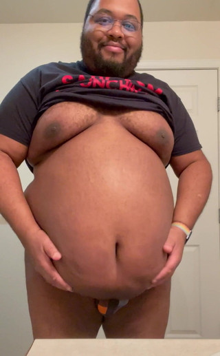 Blkhole420: Hmotnost před spaním. Rok 2021 byl tvrdý na lbs. Takže víš,...