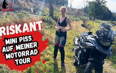 Bikergirl_97: Ateşli mini sidik motosiklet turunda