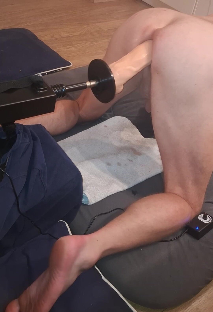 NoFace Twink X: Fucking Machine Is Almost Tearing My Ass Apart It Feels...