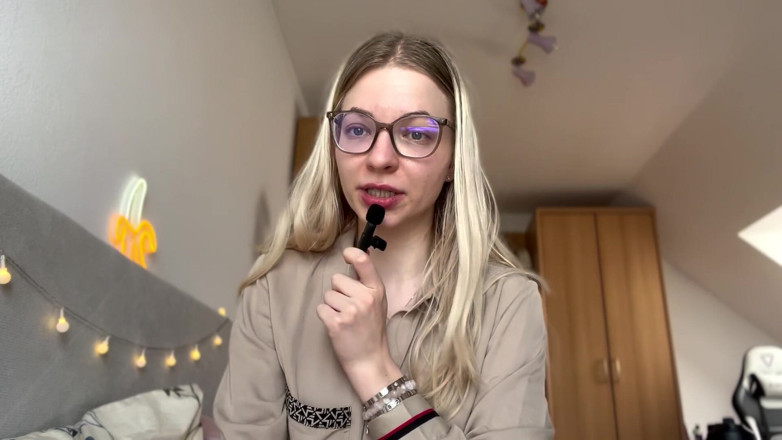 Goddess_Bella_Rae: Apakah aku merosot? Femdom