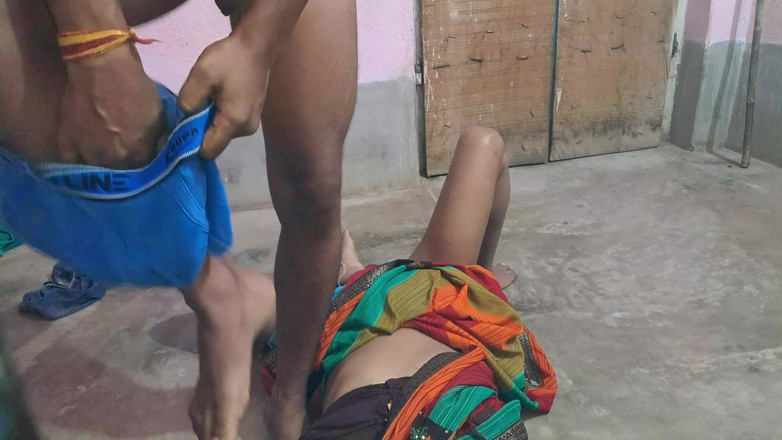 Trilokinath: Tante hindi medium dengan pofhomens kerja enak hari ini