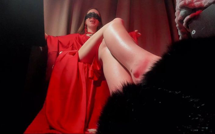 Skinny_lady69: Fluffiga tofflor slavträning