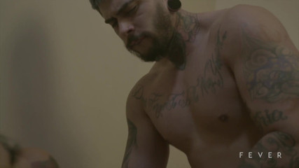 Fever Films: Geil feestje in het appartement van mijn vriend