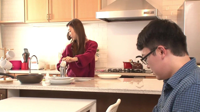 DOC channel: She's annoyed by her friend's boyfriend boast, but she's still...