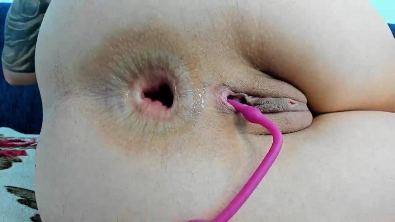 Molly_Hazze: Juguete anal de mierda