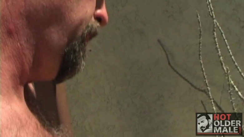 Pantheon men: Bear Oasis: Rik và Clint