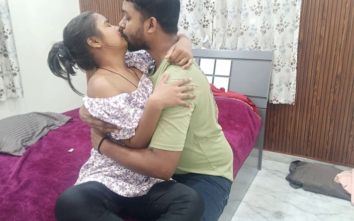 Hindi-Sex: Tantangan ngentot memek mahasiswi india yang imut umur 18 tahun