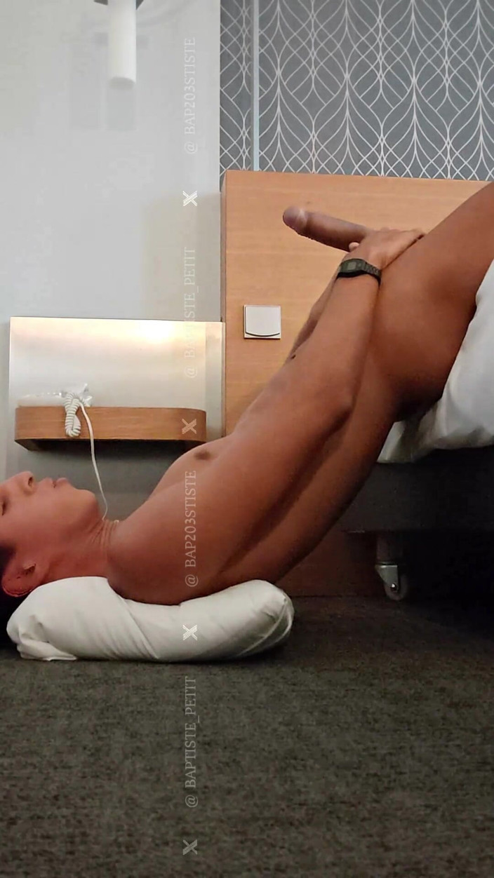 baptiste_petit: I Cum on My Face