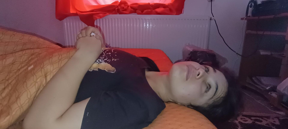Ionut899: Saya mengejutkan ayah tiri saya mengisap penis