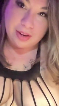 Sexy Nováček BBW streamuje první orgasmus