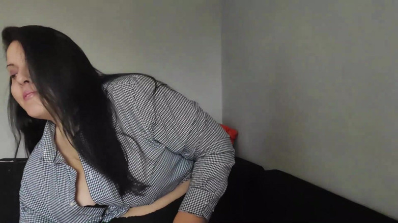 Young_strawberry: Fetish kaki dan fantasi menghamili