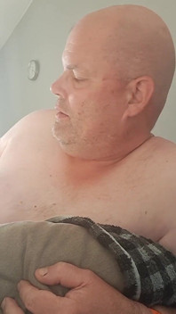 Rano seks w dupę z dildo odpędza żal i zmartwienia