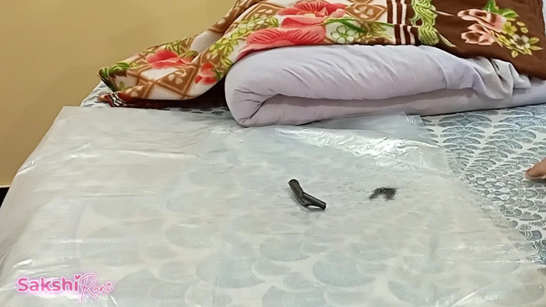 sakshi_raniii: Pussy Shaving Video Desi Maid in Boss Room with Caught...