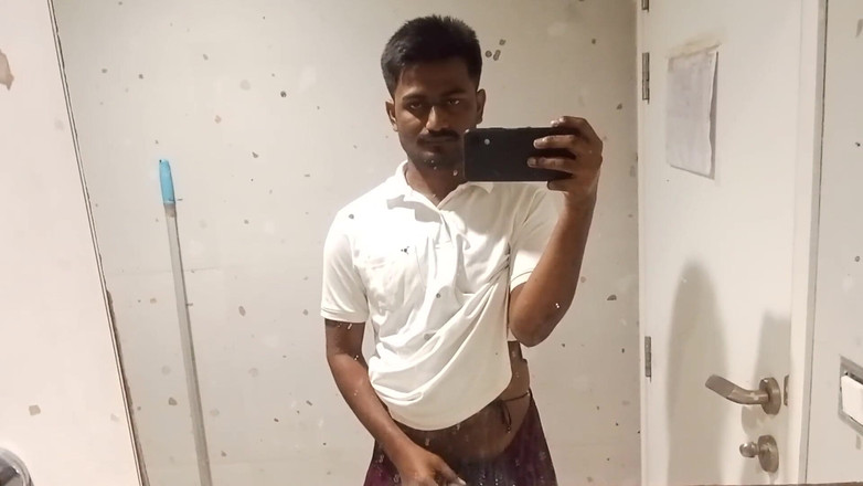 KUMBHA MANOJ KUMAR: Porn star vip kendi kendini pompalıyor