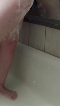 Kamera w łazience z ukochaną ciocią