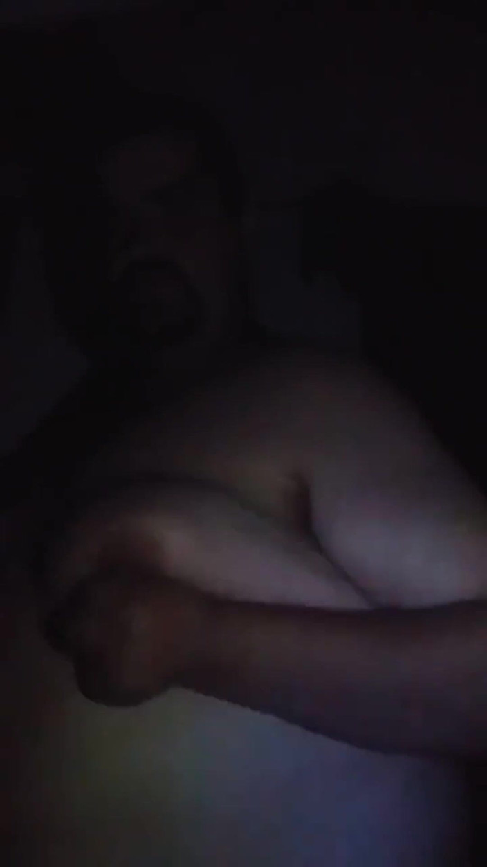 Chubbytits16: Wer will es?