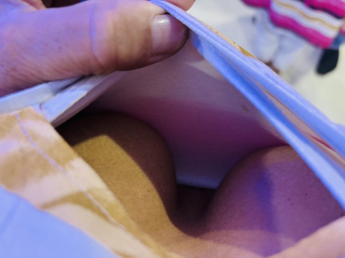 rosemary12961: 今日、彼氏から電話がかかってきて、私のアソコとお尻を犯されました。