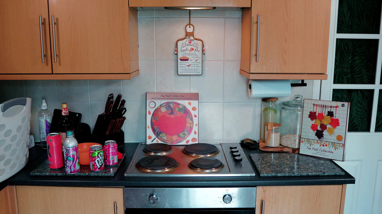 JessieHH: Hai să ne jucăm - Will Hold? Sfw gratuit