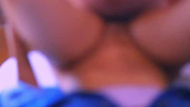 이웃과 목수 섹스하기 위해 아파트로 이동