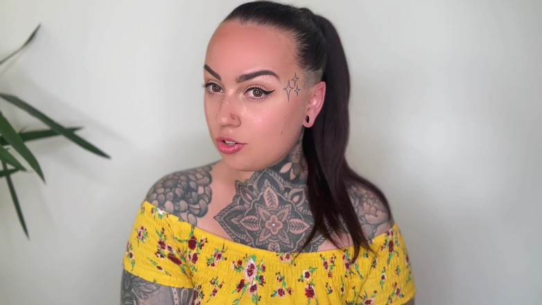 Miss Valentina: Meredakan dominasi finansial 2