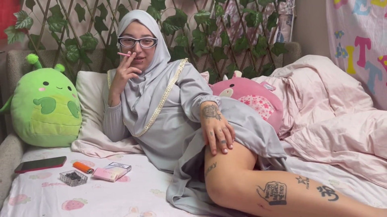 lanalovacutie: Puta en hijab
