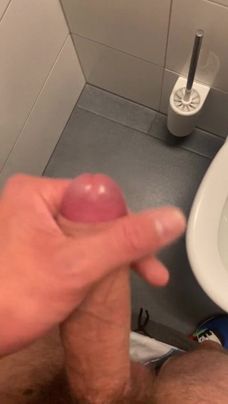 Zaharia: Toilet wanki