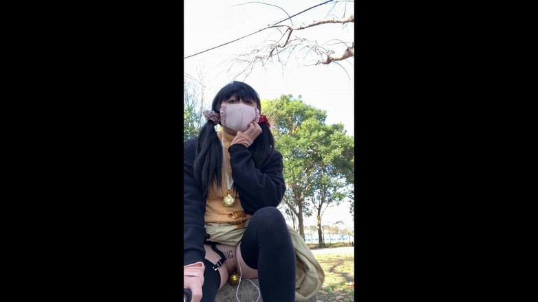 megu2002: 調教師様からの命令 no 12 総合運動公園で露出散歩