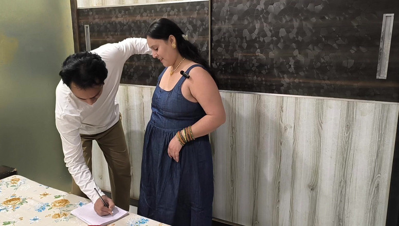 Desi chudai hub: Puja Bhabhi šuká s krejčím pro šití šatů zdarma