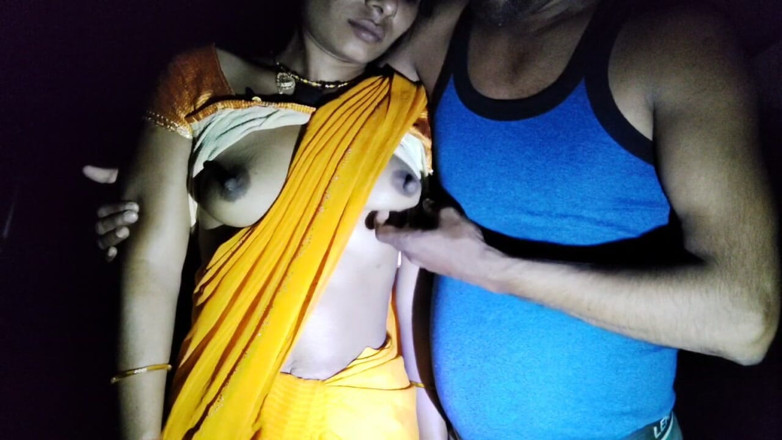 Sexywife: Hot Indian Kamwali Bai Romance in Yellow Saree