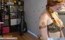 Veronika Vonk: स्टार वार्स की हॉट बेब leia Organa cosplay कृपाण के साथ अपना कौशल दिखा रही है