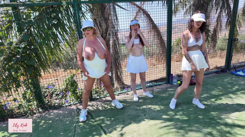 Lily kink: Reife Swinger, Tennisplatz Im Freien Reverse Gangbang