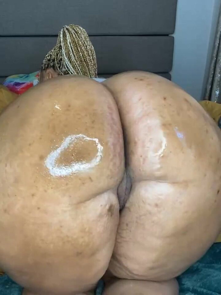 Big black clapping booties: Wichs zu extrem großartigem, eingeöltes wackeln ohne höschen an - episode 0101