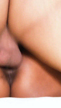 Rüya kız, seksi ve güzel bir Hintli çiftin sert seks hikayesi
