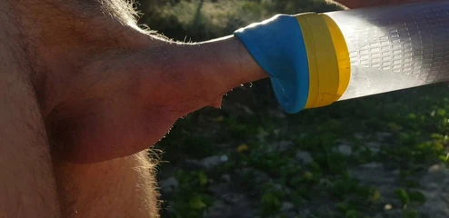 Madaussiehere: Pumping Dick on a Local Beach