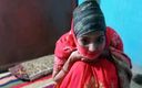 Lalita bhabhi: 嫂子今天做爱之前向姐夫展示她的阴户