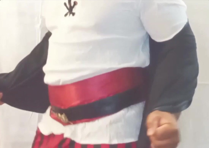 Eddie Venezuela: Pirát cosplayer Honí!