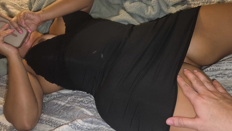 SENSESEX: Une belle-mère discute avec son ex pendant qu’elle se fait...