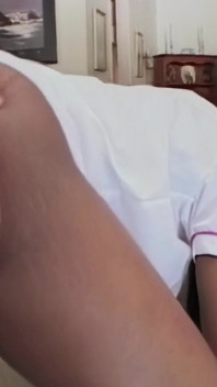 Zunge aus, ahegao-orgasmus von grober couch hämmern