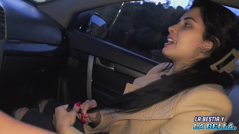 Labestiaylabella: Saya berkongkek di dalam kereta dengan teman lelaki kawan baik...