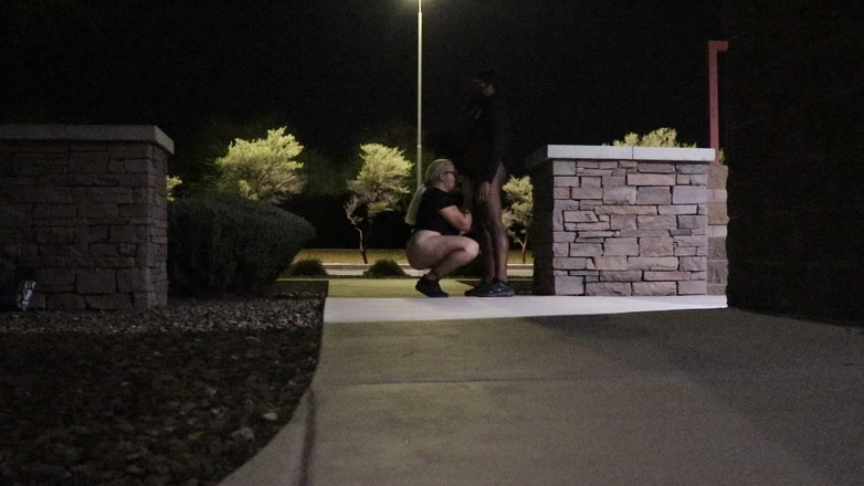 Rendezvousing Assets: 공공 장소에서 엉덩이를 벗기고 던지는 육덕 거유 마누라! 배드빌론디몬로