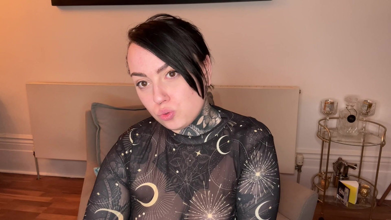 Miss Valentina: Splachování mé lidské toalety