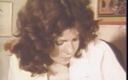 Vintage megastore: Vintage läkare analyserade de stora bröst brunettsjuksköterska